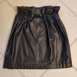 H&M Faux Leather Paperbag Waist Black Mini Skirt Size 6 NWT